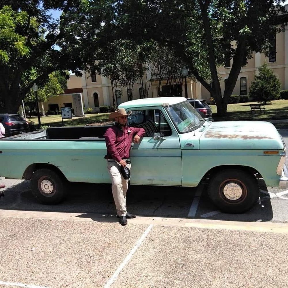 Meet your Posher, Luisjazmin